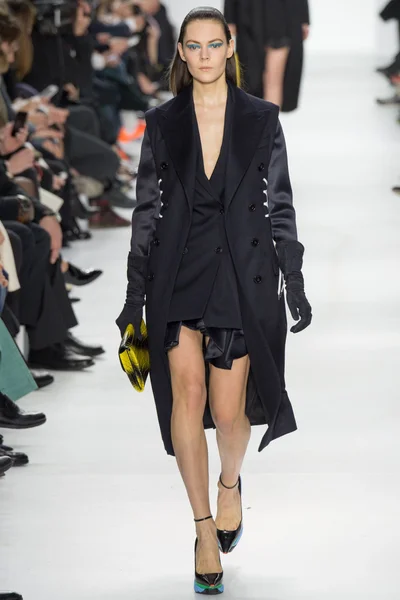 Look 1